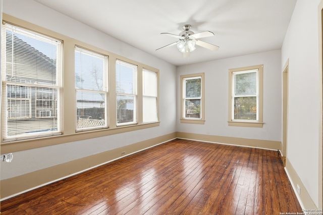 114 Bailey, San Antonio, TX 78210