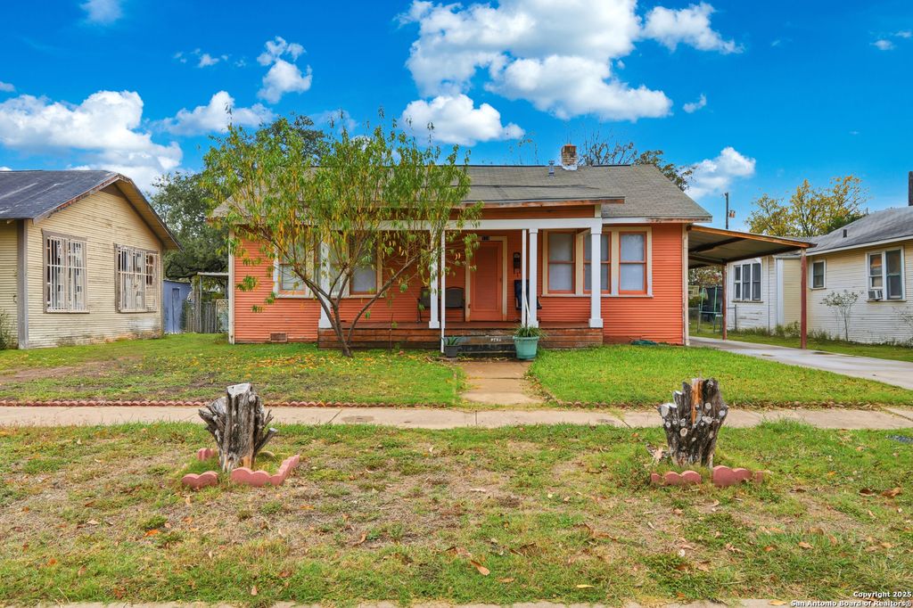 114 Bailey, San Antonio, TX 78210
