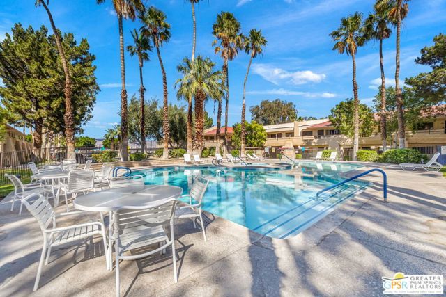 2810 N Arcadia Court 108, Palm Springs, CA 92262
