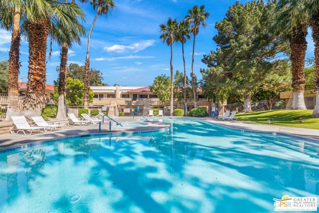 2810 N Arcadia Court 108, Palm Springs, CA 92262