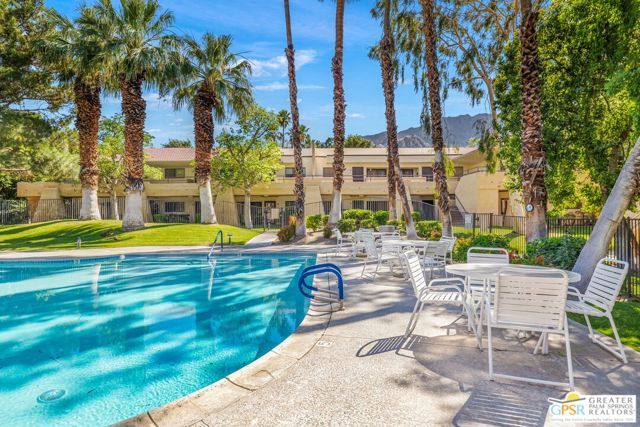2810 N Arcadia Court 108, Palm Springs, CA 92262