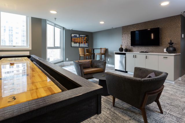 433 S 7th Street 1822, Minneapolis, MN 55415