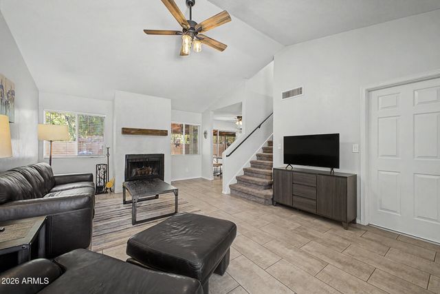 3549 E LE MARCHE Avenue, Phoenix, AZ 85032