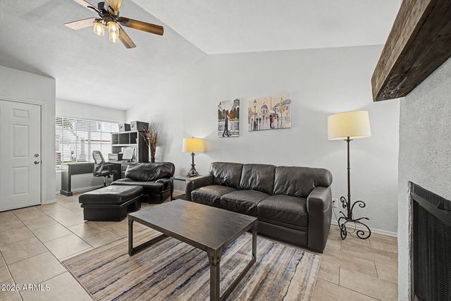 3549 E LE MARCHE Avenue, Phoenix, AZ 85032