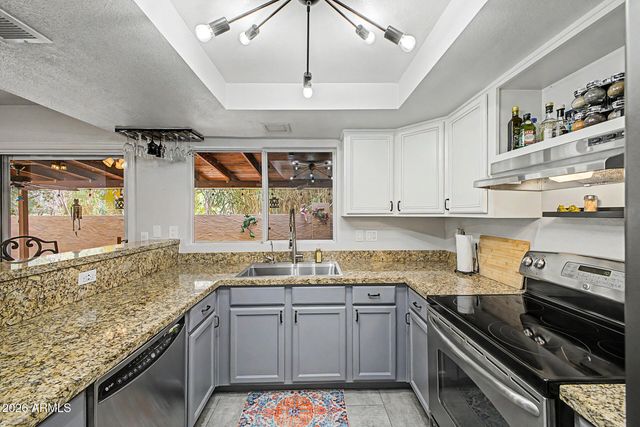3549 E LE MARCHE Avenue, Phoenix, AZ 85032