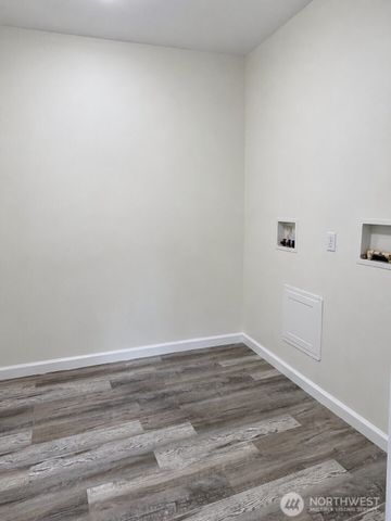 121 W Carman Road N, Shelton, WA 98584