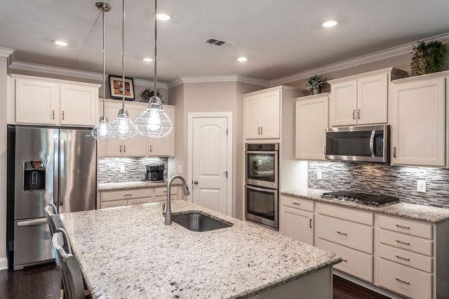1723 Foxland Blvd, Gallatin, TN 37066