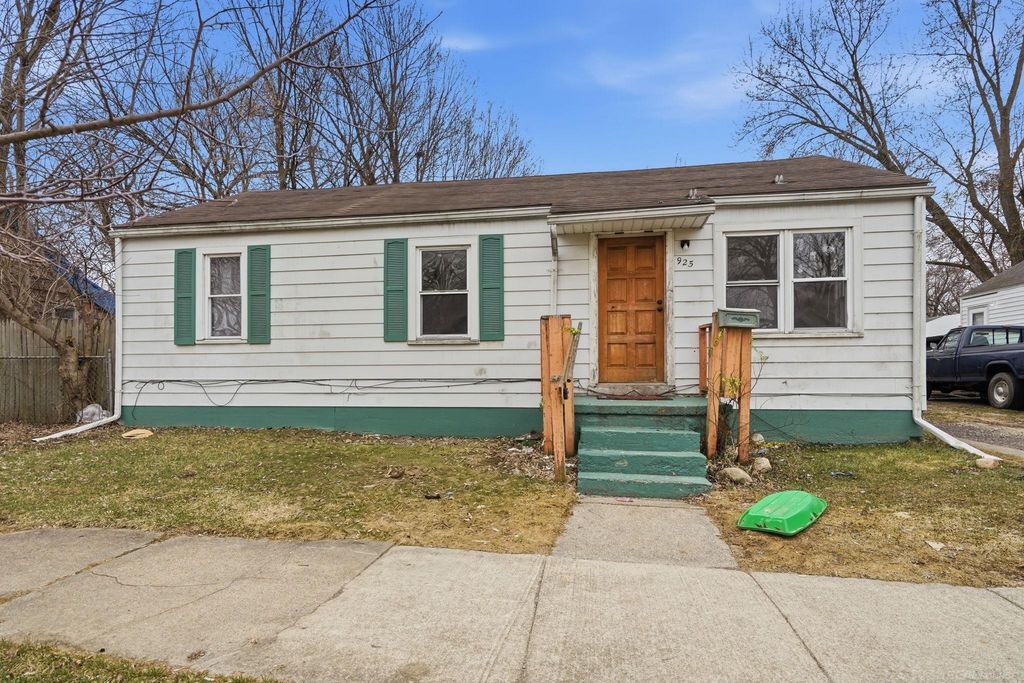 925 Leland Street, Flint, MI 48507