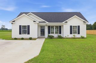 2581 Cottonwood Dr., Loris, SC 29569