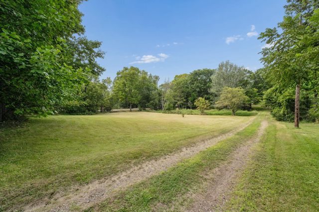 26750 Smithtown Road, Excelsior, MN 55331