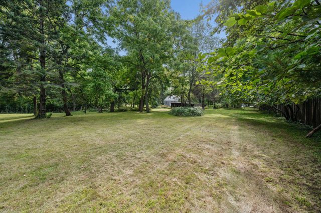 26750 Smithtown Road, Excelsior, MN 55331