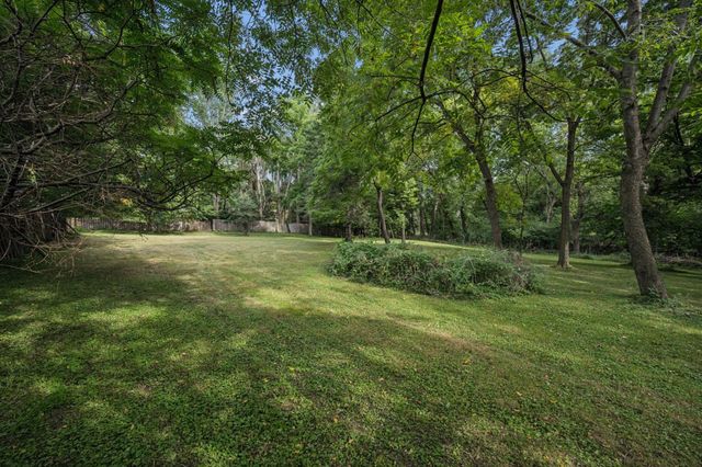 26750 Smithtown Road, Excelsior, MN 55331