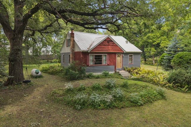 26750 Smithtown Road, Excelsior, MN 55331
