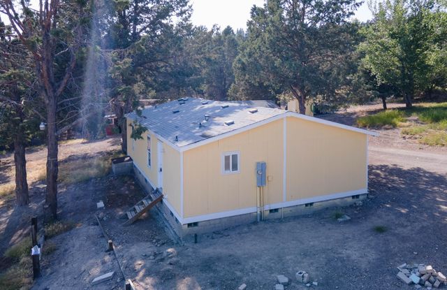 25016 Drews Road, Sprague River, OR 97639