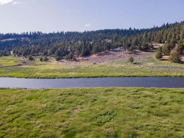 25016 Drews Road, Sprague River, OR 97639