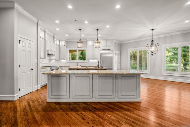 14607 Hinson Road, Little Rock, AR 72212