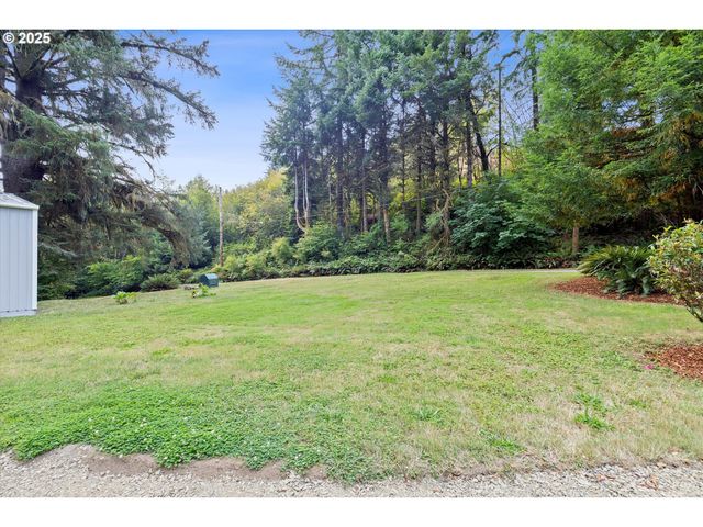 889 OLALLA Rd, Toledo, OR 97391