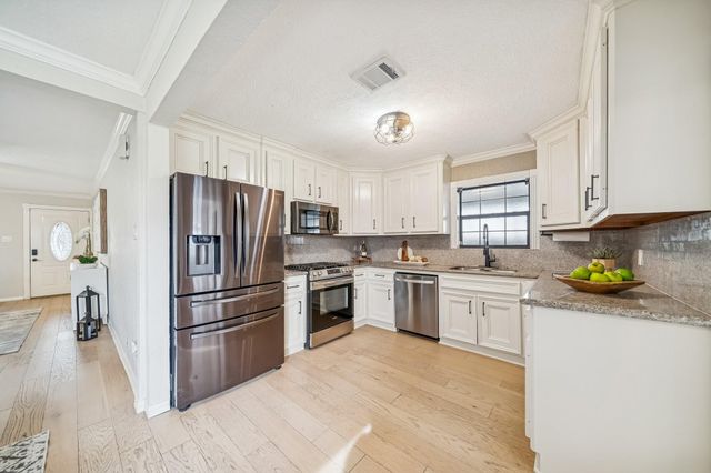 1616 Tabor Street, Houston, TX 77009