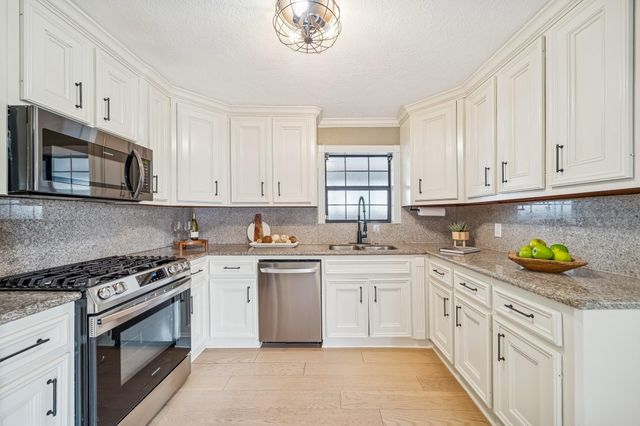 1616 Tabor Street, Houston, TX 77009