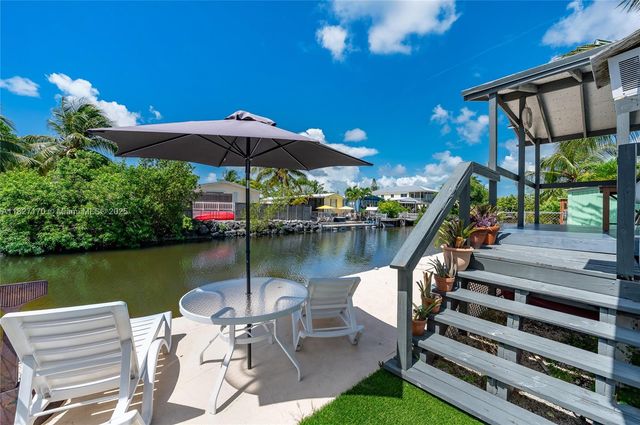 456 Bowie Ln, Key Largo, FL 33037