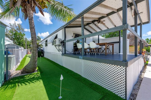 456 Bowie Ln, Key Largo, FL 33037