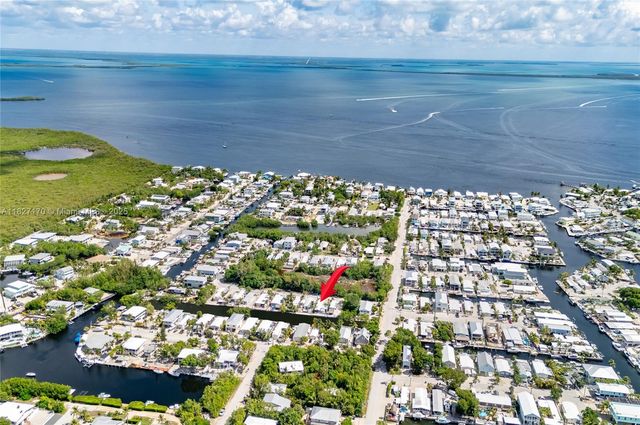 456 Bowie Ln, Key Largo, FL 33037