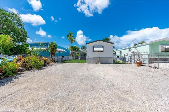 456 Bowie Ln, Key Largo, FL 33037