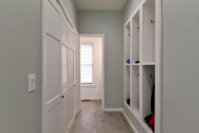 1658 W Caleb Court, Springfield, MO 65810