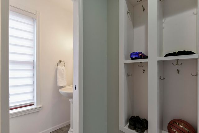 1658 W Caleb Court, Springfield, MO 65810