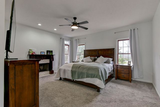 1658 W Caleb Court, Springfield, MO 65810