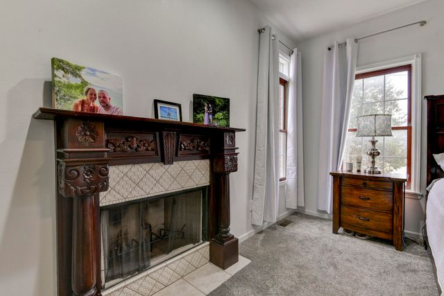 1658 W Caleb Court, Springfield, MO 65810