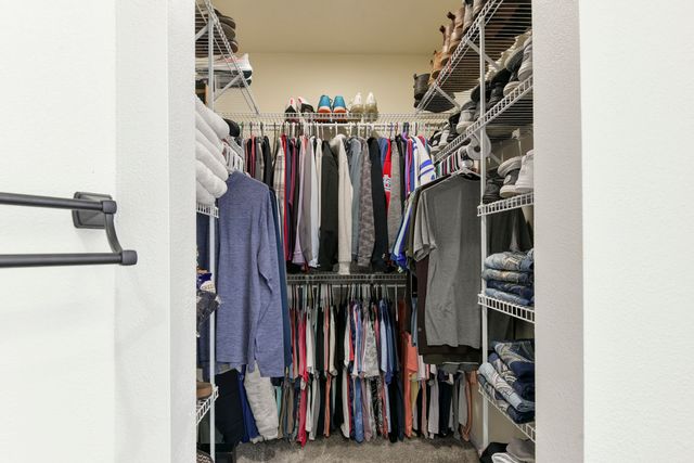 1658 W Caleb Court, Springfield, MO 65810