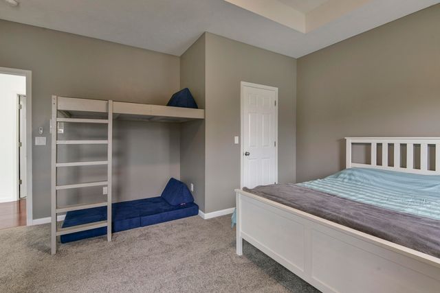 1658 W Caleb Court, Springfield, MO 65810