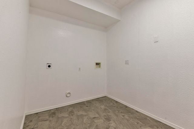 1658 W Caleb Court, Springfield, MO 65810