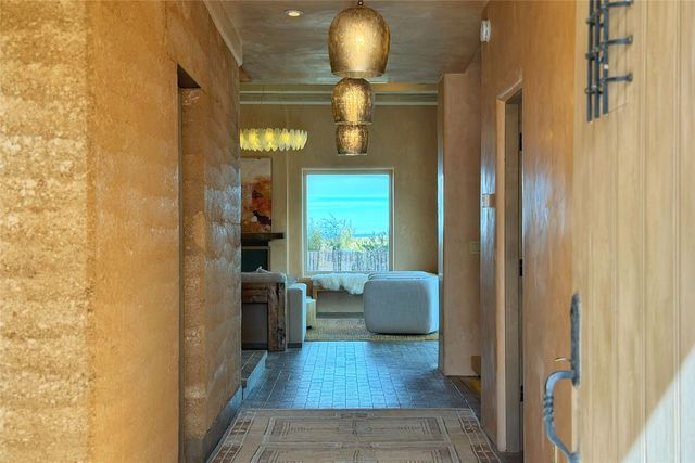 23 Lavadero Road, Santa Fe, NM 87506