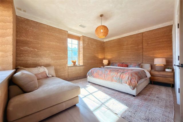 23 Lavadero Road, Santa Fe, NM 87506