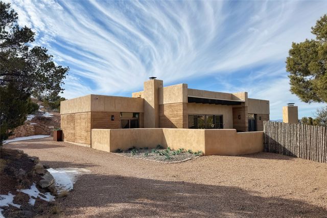 23 Lavadero Road, Santa Fe, NM 87506