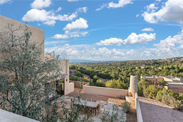 23 Lavadero Road, Santa Fe, NM 87506