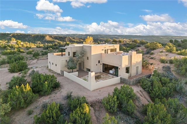 23 Lavadero Road, Santa Fe, NM 87506