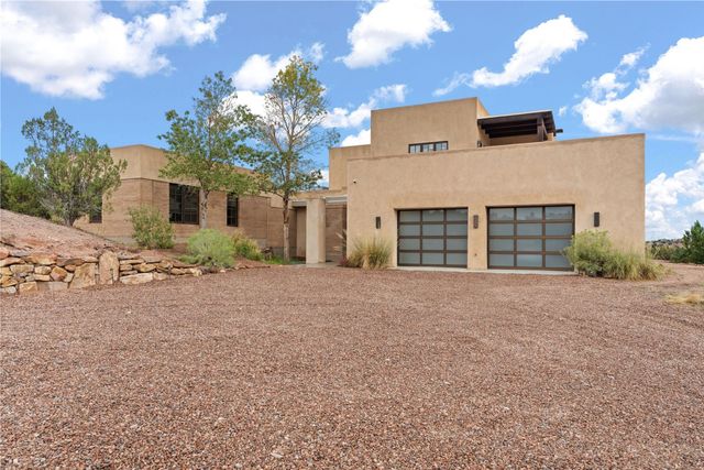23 Lavadero Road, Santa Fe, NM 87506
