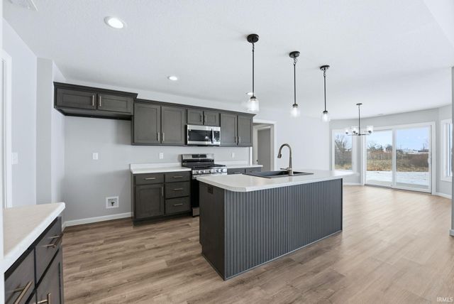 1584 Lagonda Trail, Fort Wayne, IN 46818