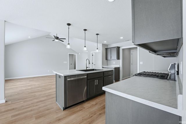 1584 Lagonda Trail, Fort Wayne, IN 46818