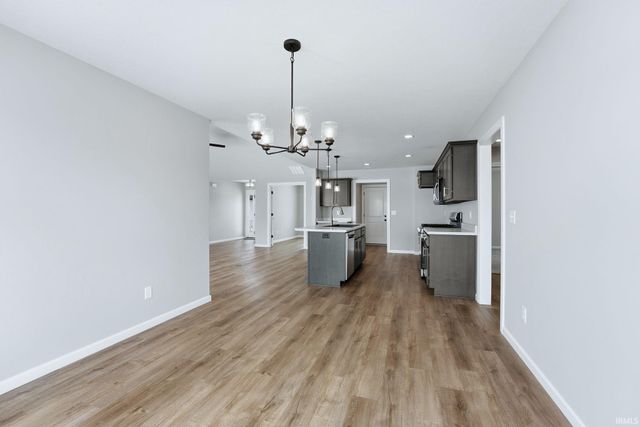 1584 Lagonda Trail, Fort Wayne, IN 46818