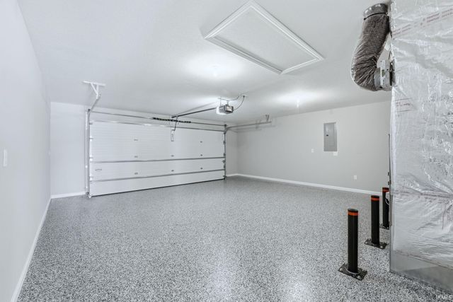 1584 Lagonda Trail, Fort Wayne, IN 46818