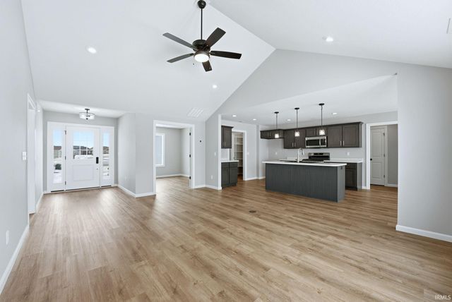 1584 Lagonda Trail, Fort Wayne, IN 46818