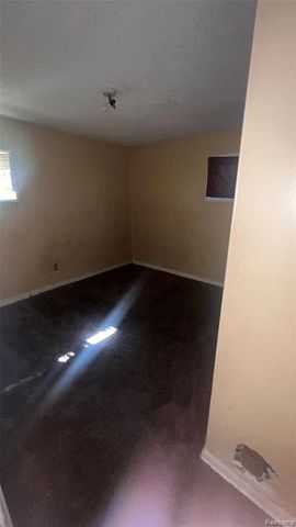 26413 Lehigh Street, Inkster, MI 48141