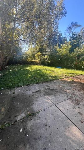 26413 Lehigh Street, Inkster, MI 48141