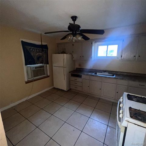 26413 Lehigh Street, Inkster, MI 48141