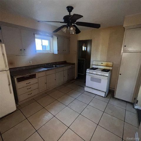 26413 Lehigh Street, Inkster, MI 48141