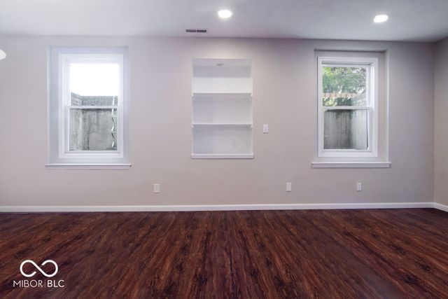 5263 Brooks Bend, Greenwood, IN 46143